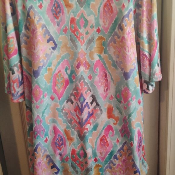 Pink and Blue Boxy Tunic with Three-Quarter Sleeves - Picture 7 of 13